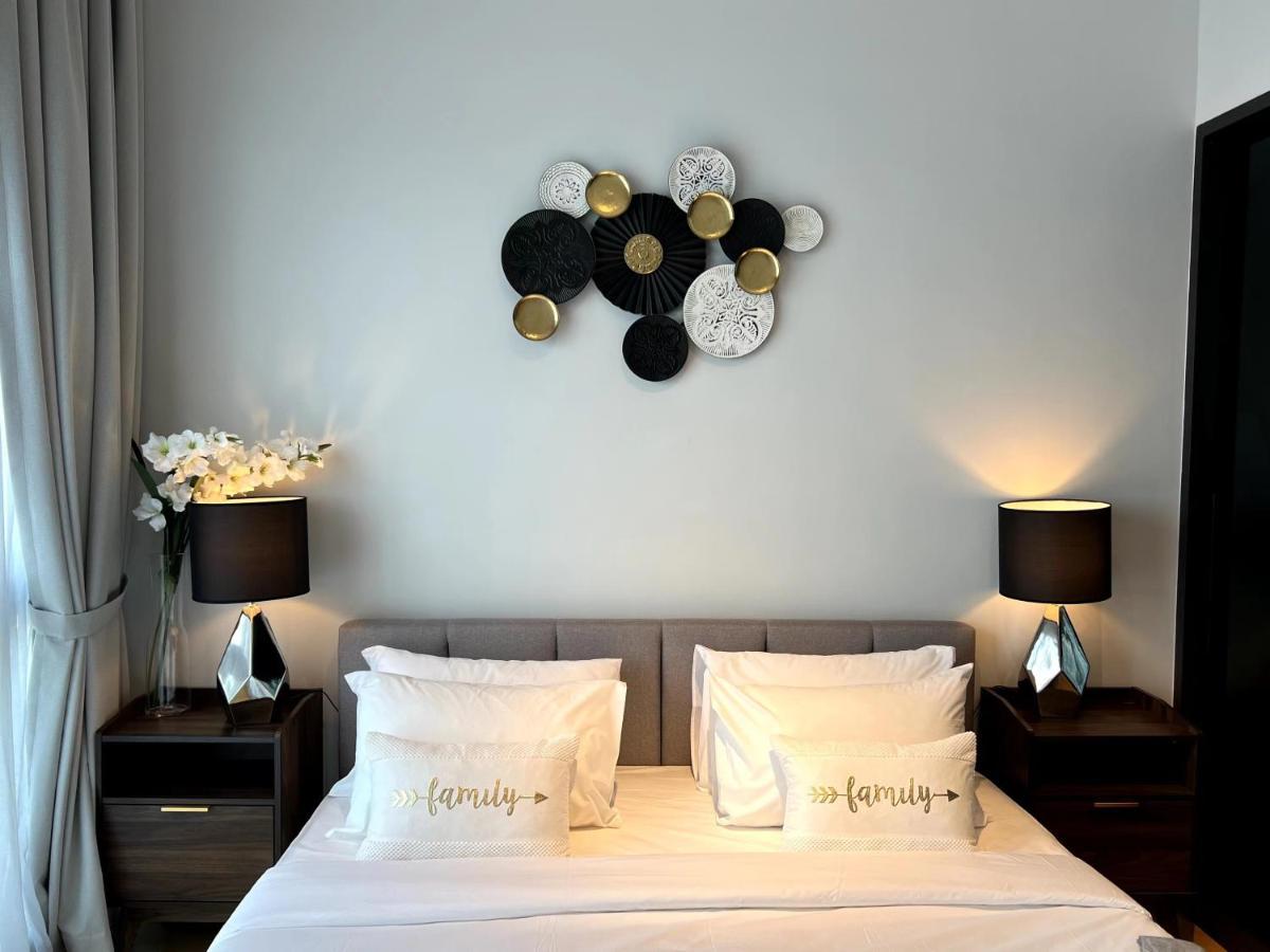 The Luxe By Infinitum By Qc Aparthotel Kuala Lumpur Luaran gambar