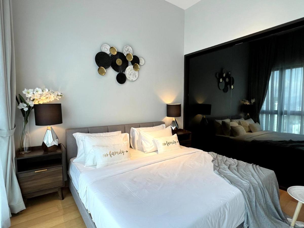 The Luxe By Infinitum By Qc Aparthotel Kuala Lumpur Luaran gambar