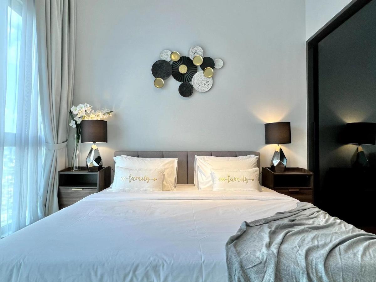 The Luxe By Infinitum By Qc Aparthotel Kuala Lumpur Luaran gambar