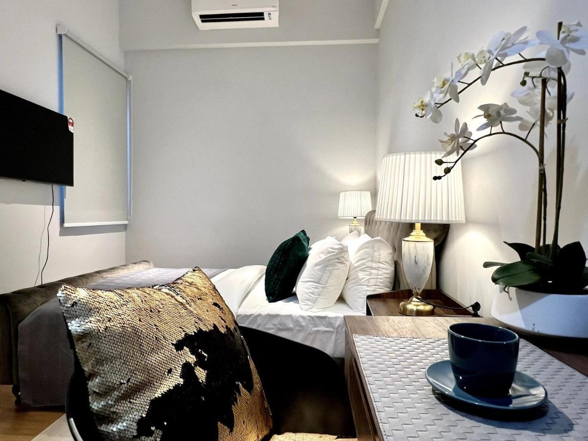 The Luxe By Infinitum By Qc Aparthotel Kuala Lumpur Luaran gambar