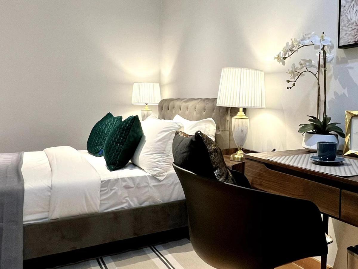 The Luxe By Infinitum By Qc Aparthotel Kuala Lumpur Luaran gambar