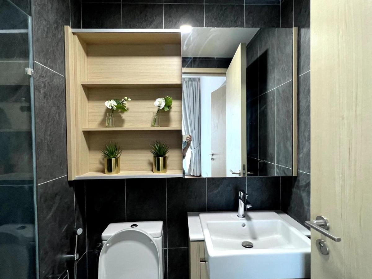 The Luxe By Infinitum By Qc Aparthotel Kuala Lumpur Luaran gambar