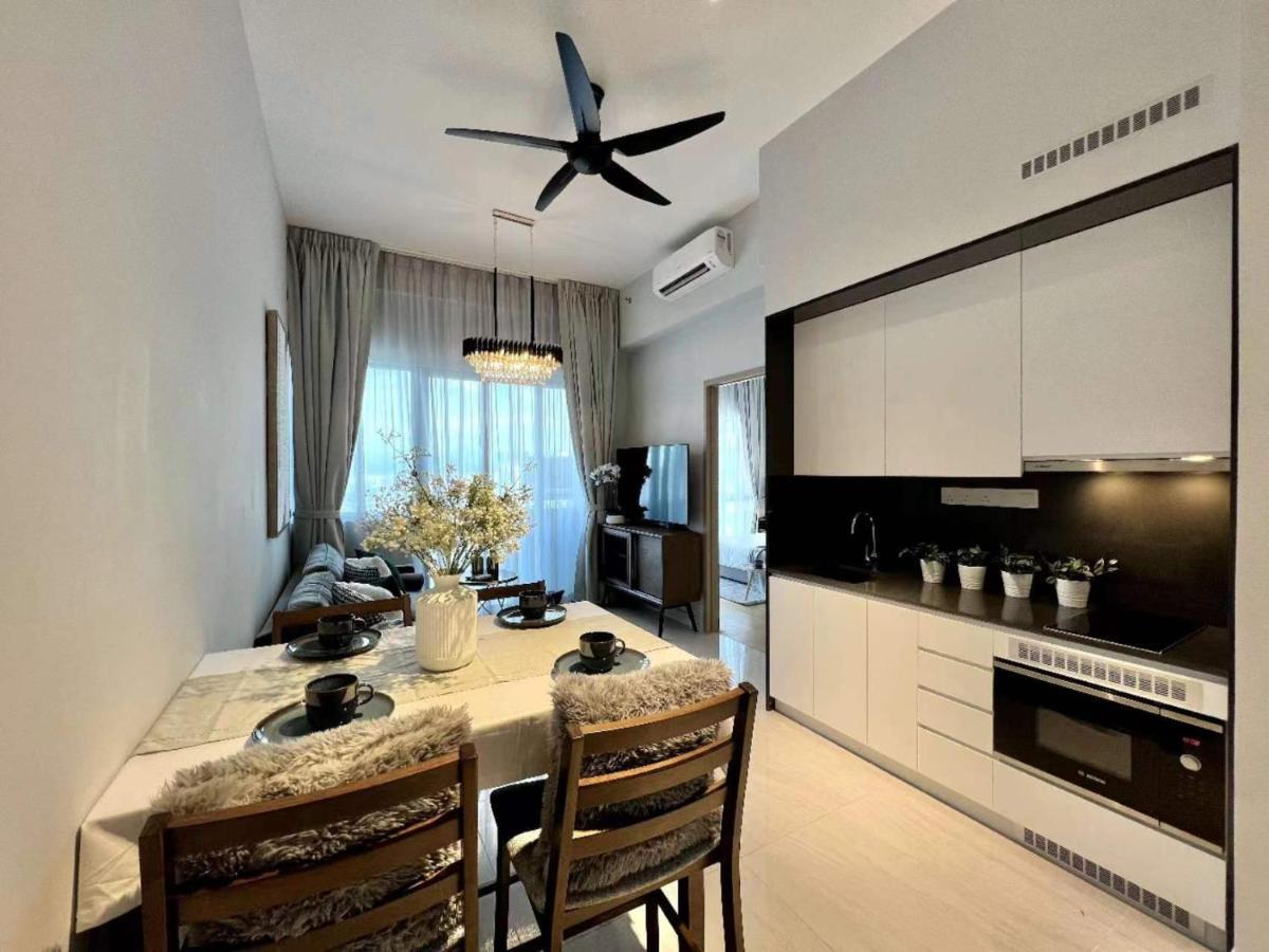 The Luxe By Infinitum By Qc Aparthotel Kuala Lumpur Luaran gambar