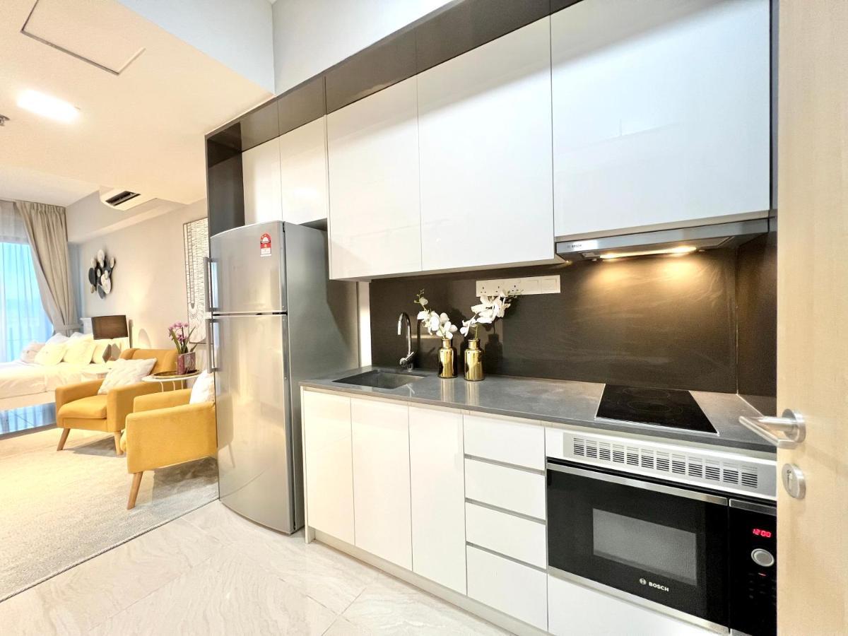 The Luxe By Infinitum By Qc Aparthotel Kuala Lumpur Luaran gambar